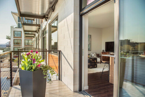 DoMUS Apartments exterior balcony