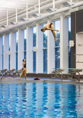 Eden Prairie Aquatics Center interior diving