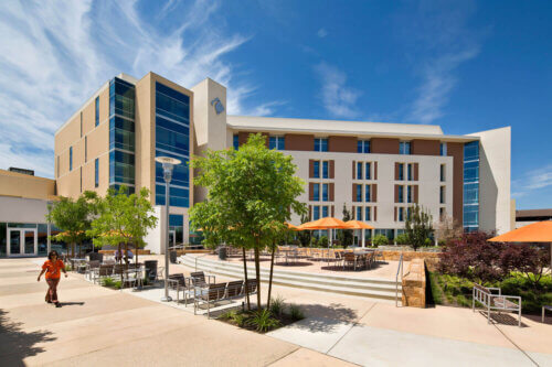 Clovis Community Medical Center, Bed Tower and Expansion exterior