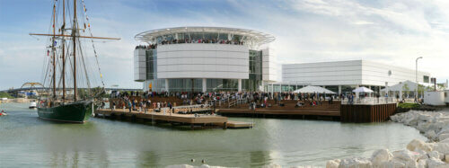Discovery World at Pier Wisconsin exterior 4