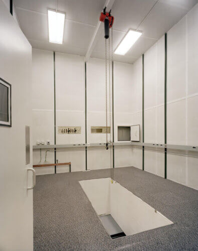 Princeton University - Nanoscale Microscopy Laboratory interior 2