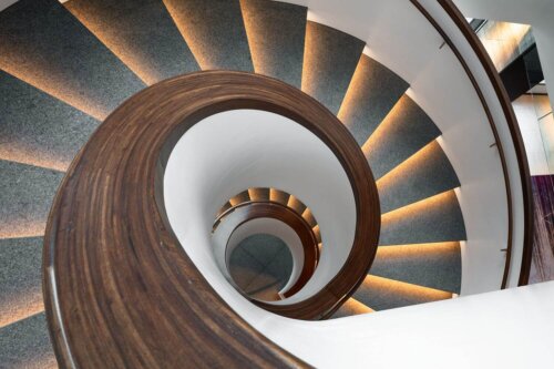 Hilton Rochester Mayo Clinic Area interior stairway