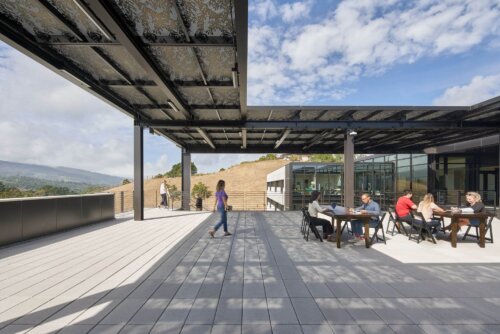 Cañada College exterior 3