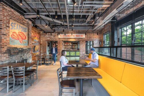 Augie’s Mussel House and Patio interior 2