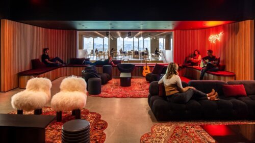 Dropbox interior (10)