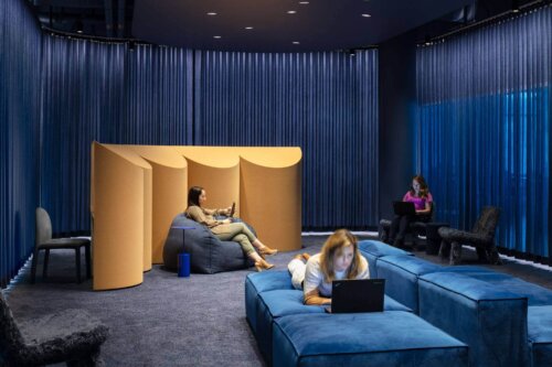 Dropbox interior (7)