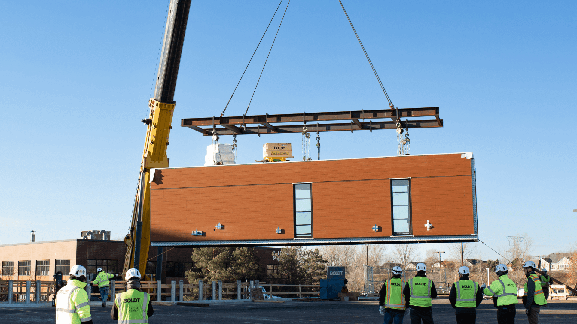 Installation of the final module for the patient bed expansion project at M. Health Fairview (Fairview Health Services) – St. John’s Hospital in Maplewood, MN