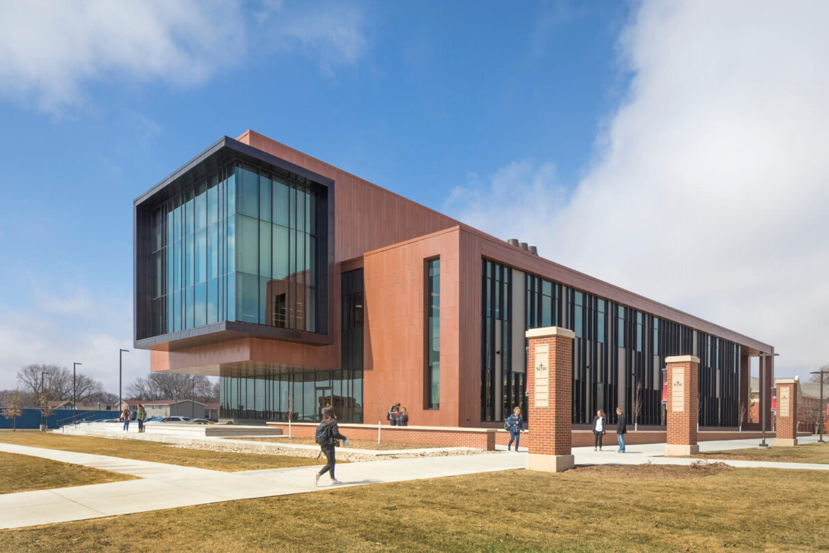 Northwestern College, Health and Natural Sciences Building