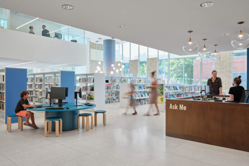 East Moline Public Library