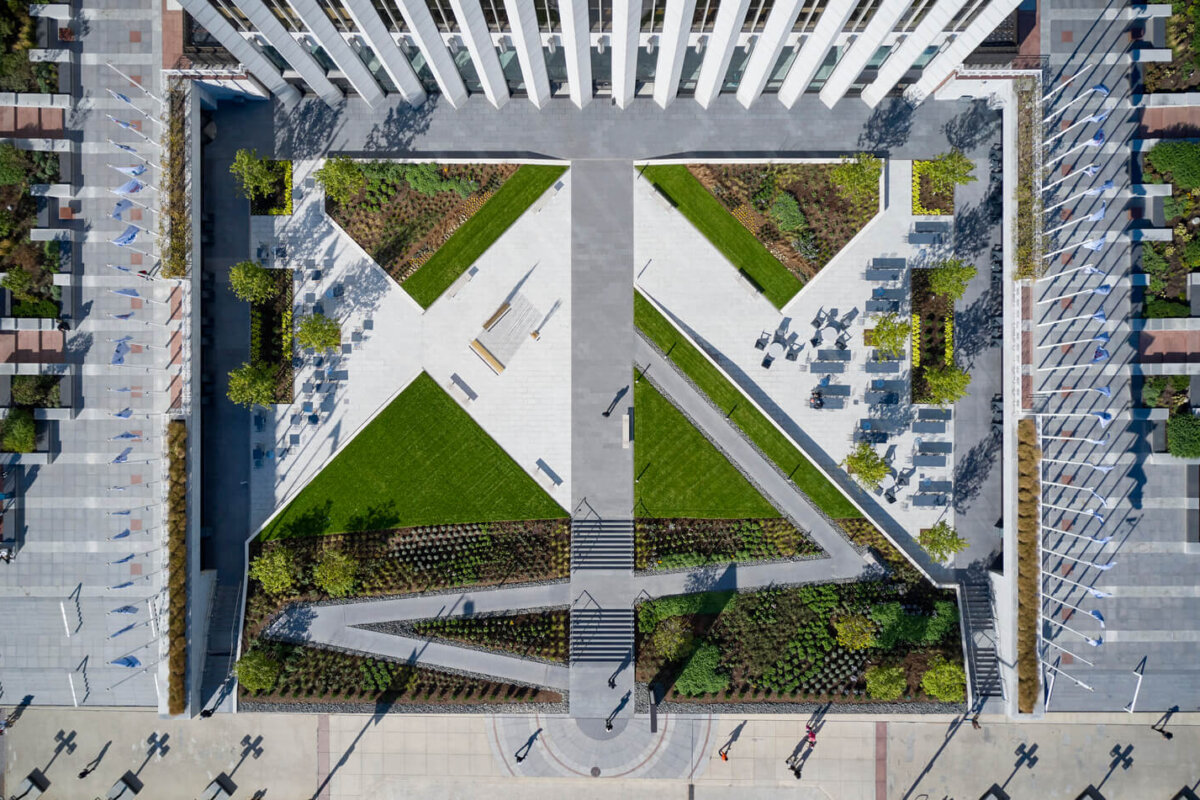 AON Center Plaza