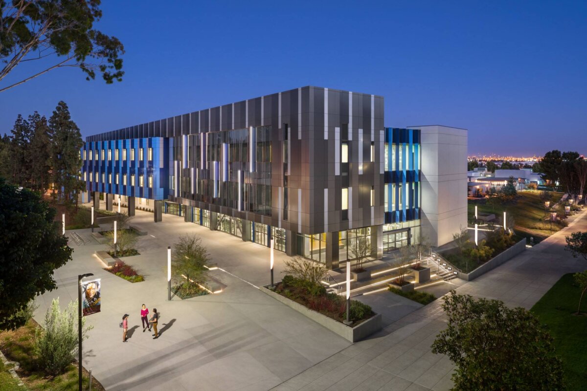 California State University, Dominguez Hills, Center for Science & Innovation