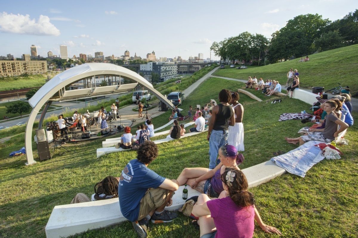 Selig-Joseph-Folz Theater, Kadish Park